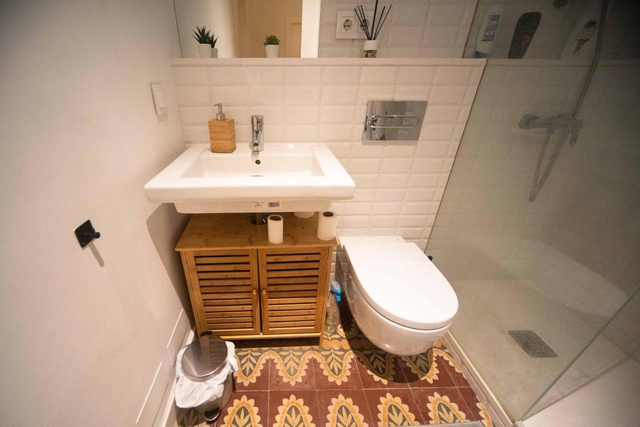 Born Rooms - St Caterina Barcelona Bagian luar foto